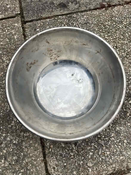 Photo of free Big metal bowl (Wallands Park BN7) #1