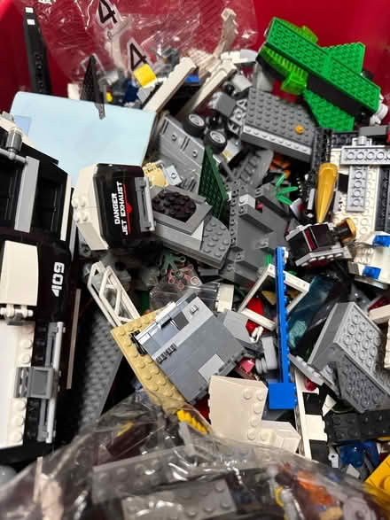 Photo of free Random Lego pieces (Surrey Quays SE16) #2