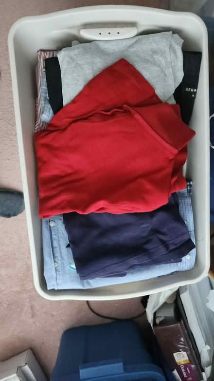 Photo of free Clothes (Middlebury/Erin Mills) #1