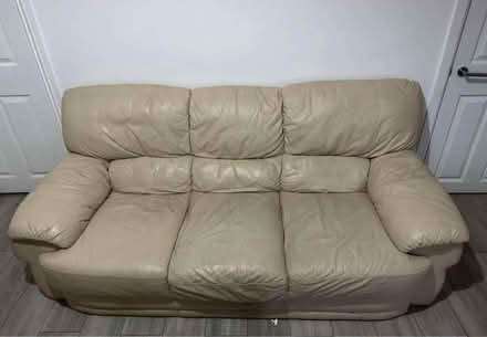 Photo of free 3-Piece Sofa Set (Reading) (Newtown RG1) #1