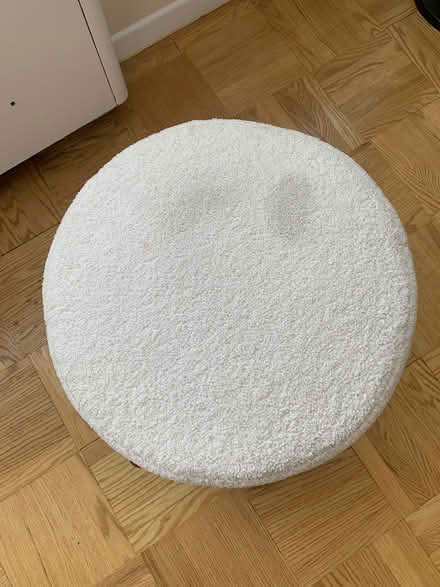 Photo of free Ottoman (Dupont) #1