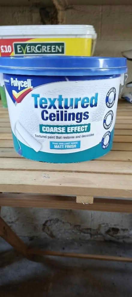 Photo of free Textured paint (Larches PR2) #1