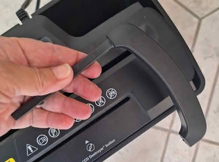 Photo of free Light-duty paper shredder (SR, Bret Harte, near Jackson's) #3