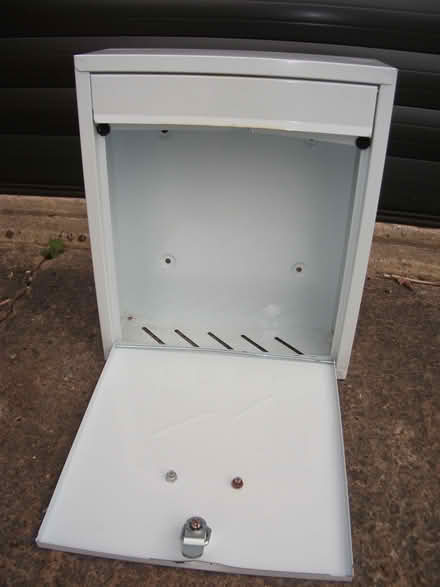 Photo of free Postbox (Chirton SN10) #1