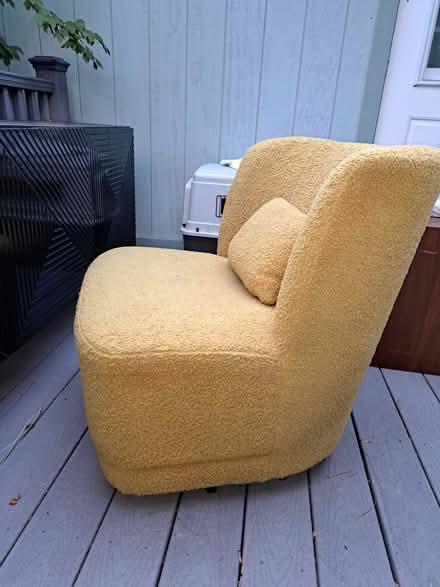 Photo of free Chair (Big Bear City) #1