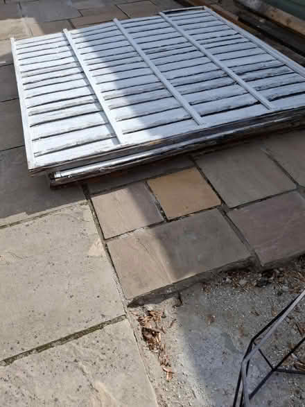 Photo of free Five 6' x 6' Used Fence Panels (Collier Row RM5) #2