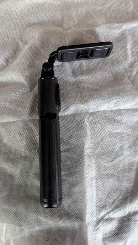 Photo of free Phone selfie stick (Raritan Township/Ringoes) #3