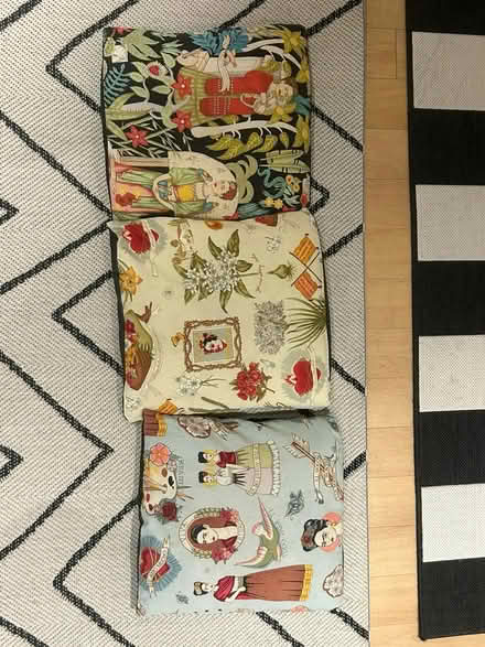 Photo of free Scatter cushions (Islington N1) #1