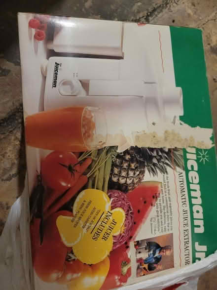 Photo of free Automatic jucer extractor (Bloomfield, near Home Depot.) #1