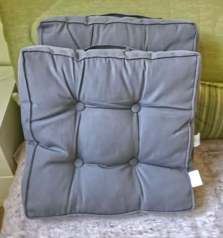 Photo of free two cushions (Astley CV10) #1