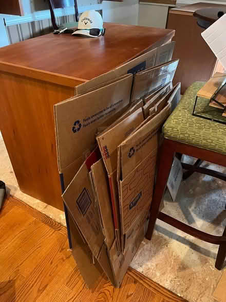 Photo of free moving boxes (Aiken woodside) #2