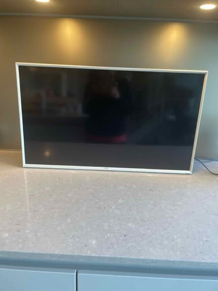 Photo of free Samsung wall mounted TV (Windsor SL4) #1