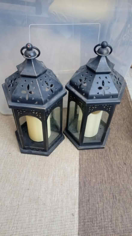 Photo of free Battery lanterns (Horsham, near Bennetts Field) #1