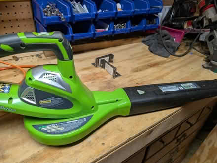 Photo of free Leaf blower (9990 Fairfax Blvd Fairfax VA) #3