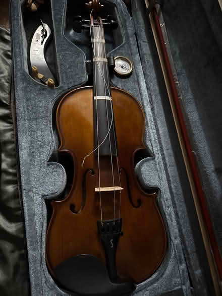 Photo of free Violin (Town Centre Cheltenham) #4
