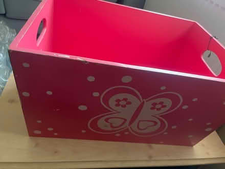 Photo of free Toy box. Pink wooden box (BA13) #2