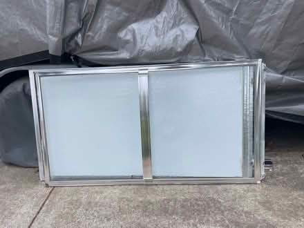 Photo of free shower doors for tub surround (El Camino/shoreline/Miramonte) #4