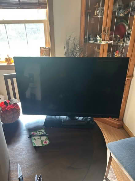 Photo of free 43” tv (Findley lake) #1