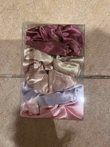 Photo of free 5 x satin scrunchies (Islington N1) #1