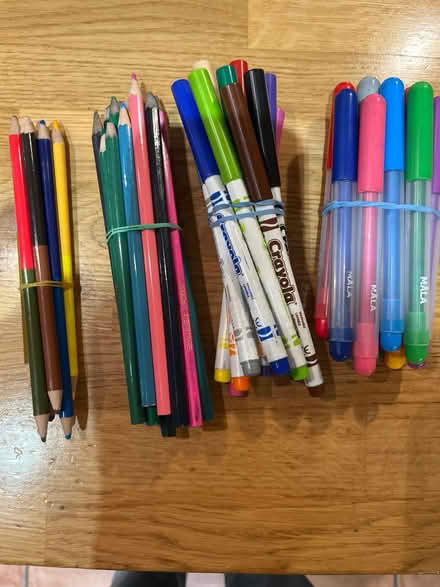 Photo of free Crayons and felt tips (Chesham HP5) #1