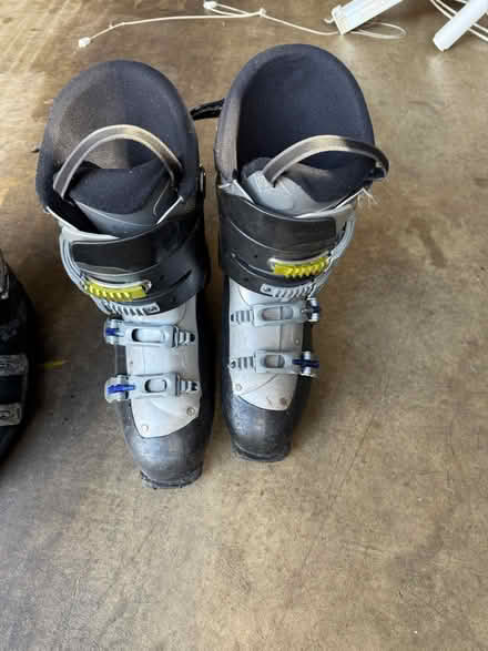 Photo of free Ski shoes (W-8.5; M-101/2) (McLean 22101) #3