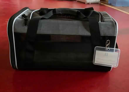 Photo of free pet carrier (Milwaukie on Aldercrest Rd) #1