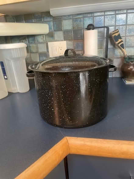 Photo of free Stock Pot (East Boulder) #1