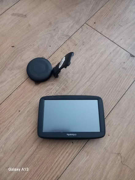 Photo of free Sat nav. (Slough central SL1) #2