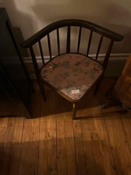 Photo of free 2corner chairs needing to be renovated (Shawlands G41) #1