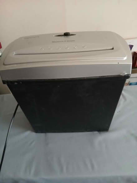 Photo of free Paper shredder (Grange Court E10) #1