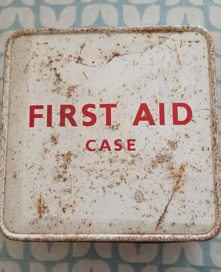 Photo of free Vintage first aid kit (South reading RG2) #2