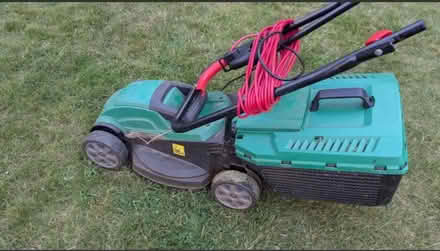 Photo of free lawnmower - working (RM13) #1
