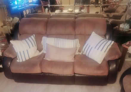 Photo of free Living Room Furniture (Willingboro NJ) #3