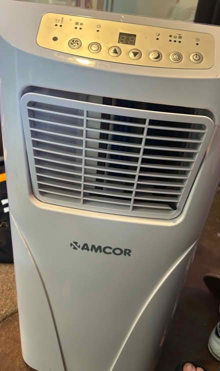 Photo of free Aircon (Huddersfield HD8) #1