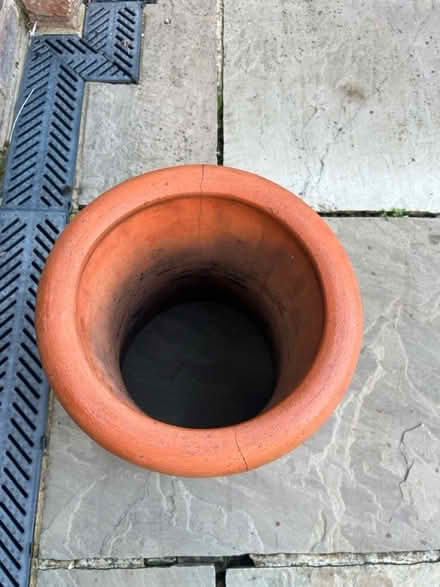 Photo of free Old Chimney Pot (Lovedean PO8 9TU) #3