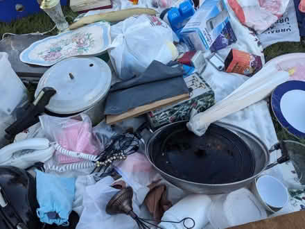 Photo of free Curb alert: Edger, pans, heater etc (8028 Creek Bend Dr, Ypsilanti) #3