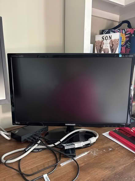 Photo of free Samsung desk monitor (Cobham, KT11) #1