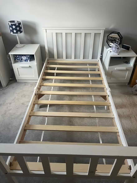 Photo of free White wood single bed (Reigate RH2) #1