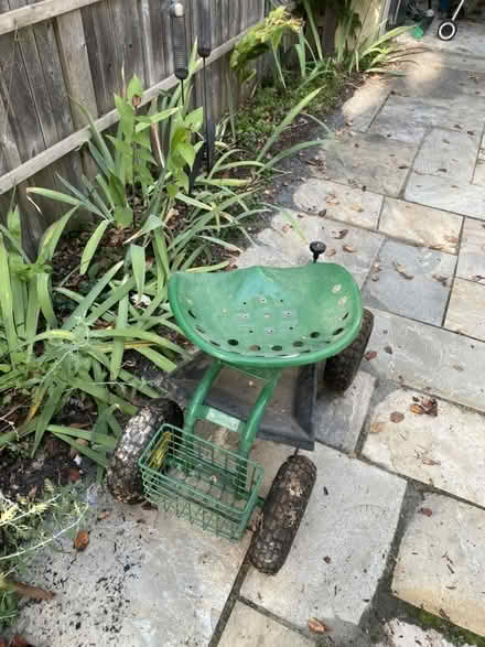 Photo of free Rolling Gardening Cart (Nr Fresh Pond & Mt Auburn Cem.) #3