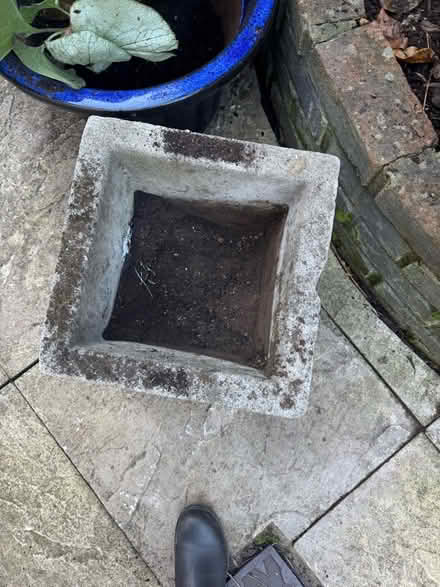 Photo of free Cement pot (Berkhamsted HP4) #3