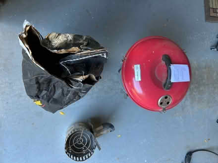 Photo of free Small grill, charcoal and starter (Novi) #1