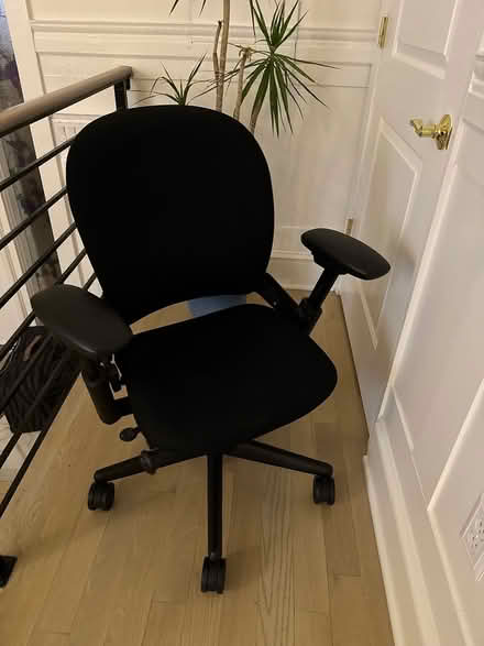 Photo of free Desk Chair (Petworth) #1