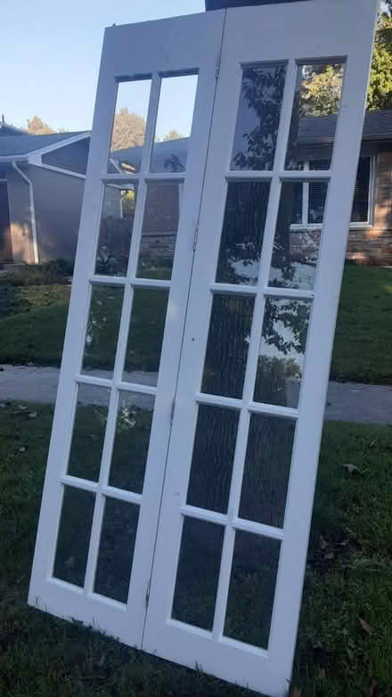Photo of free Curb alert: cupboard door (?) (Southdown and Truscott) #1