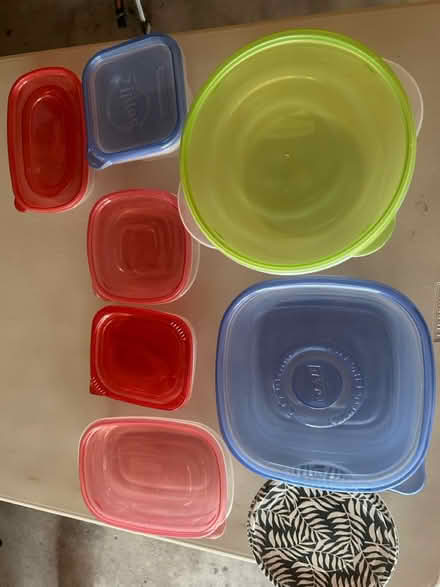 Photo of free Plastic food containers Villa Park (Villa park) #1