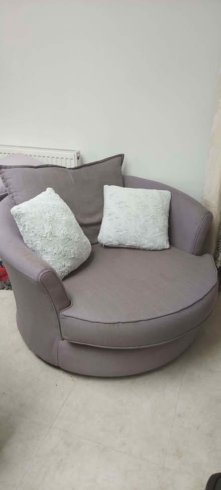Photo of free DFS grey circle love armchair (Arborfield RG2) #1