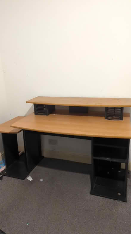 Photo of free Furnitures in great condition (Sutherland road WV4) #3