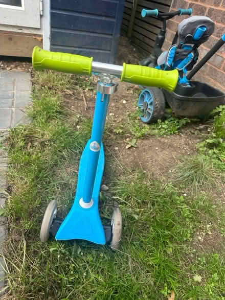 Photo of free Toddler’s Scooter (Hampton TW12) #1
