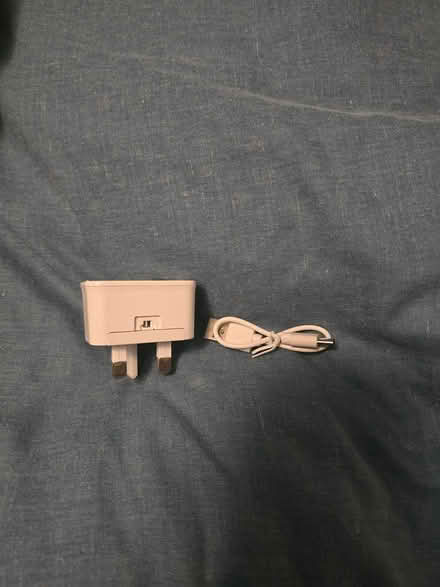 Photo of free Samsung charger with USB lead (IG6 3s) #4