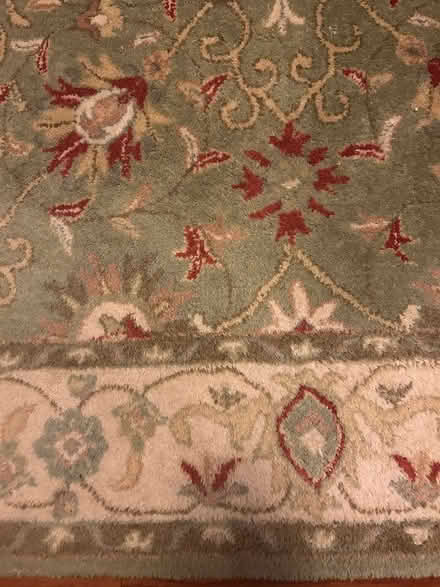 Photo of free 5 x 7 area rug (New Lenox/Manhattan) #1