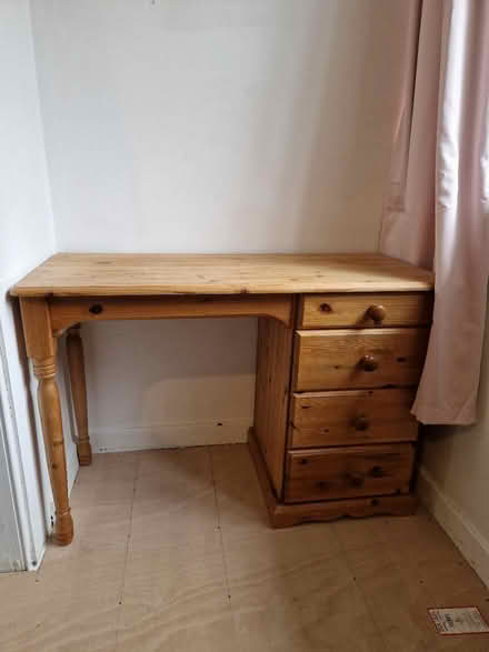 Photo of free Dressing table (TN35 clive vale) #1